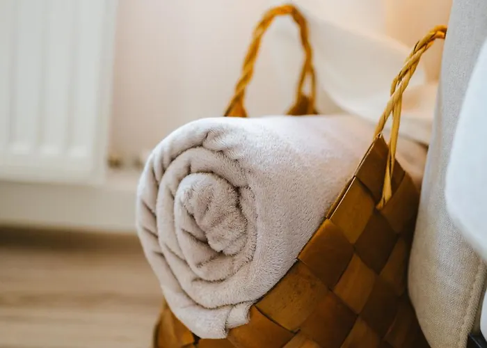 Apartman Helapart - Obroncow Helu 13 *