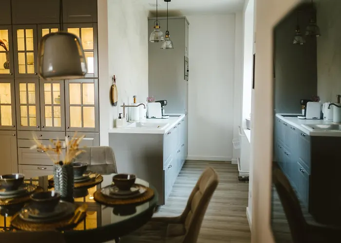 Helapart - Obroncow Helu 13 * Hel